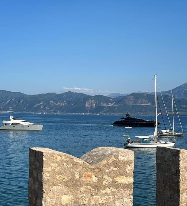 Madame Parisienne Villa Nafpaktos Exterior photo